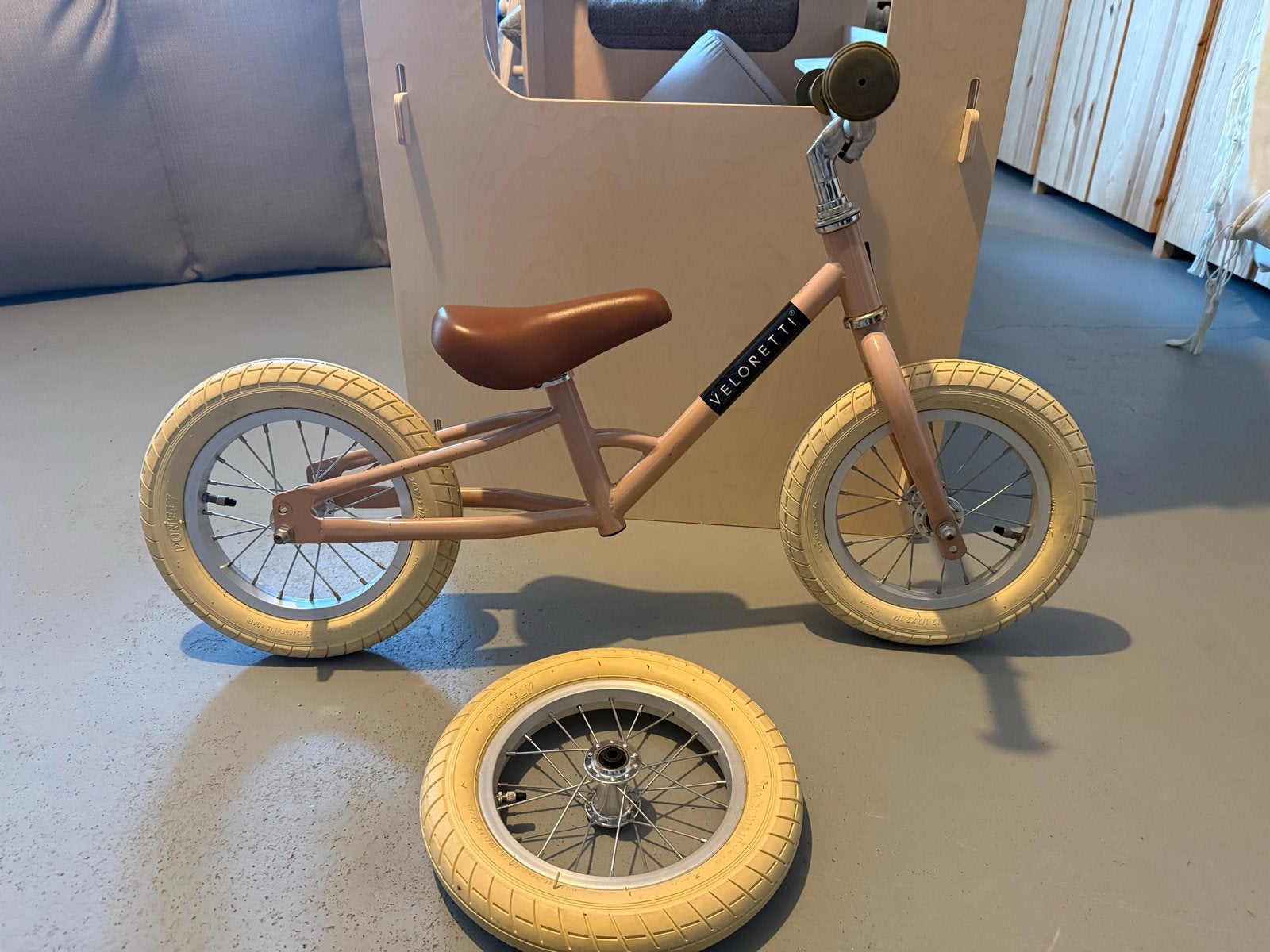 Veloretti loopfiets, Fietsen en Brommers, Fietsen | Kinderfietsjes, Ophalen, Gebruikt, Velgrem, Minder dan 16 inch