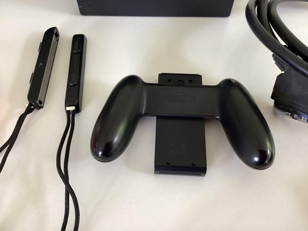 Nintendo Switch HAC-001 compleet met accessoires en draagtas, Ophalen, Zo goed als nieuw, Met 2 controllers, Switch Original