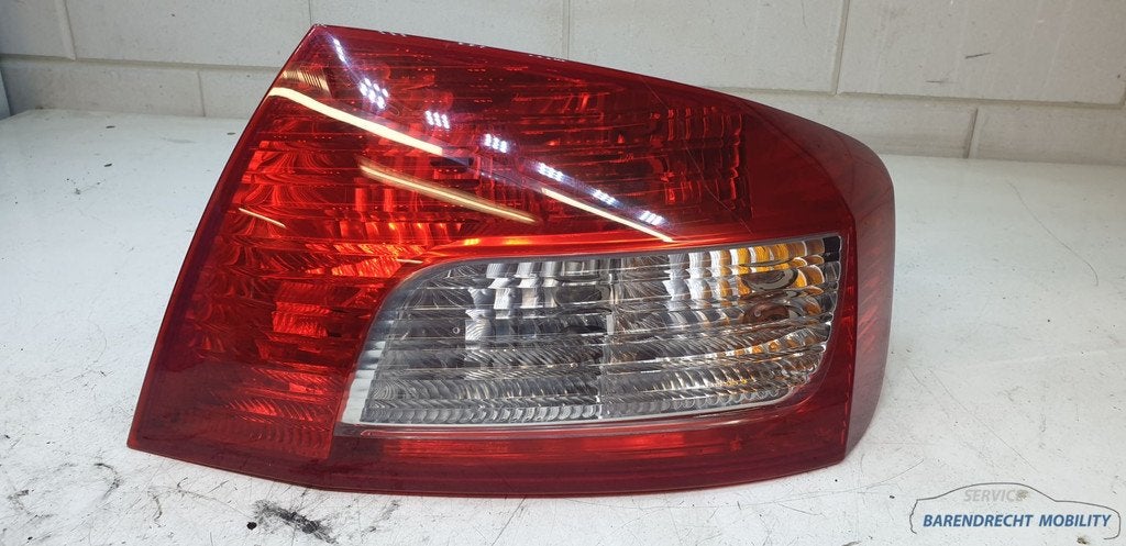 Achterlicht rechts Peugeot 407 Sedan 9689089080 origineel ge, Taurusavenue 1
2132 LS  Hoofddorp, NL, Gebruikt, Contact.group@renault.com