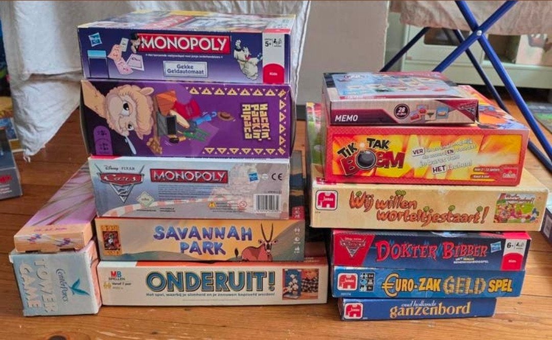Diverse kinder bordspellen, Vijf spelers of meer, Ophalen of Verzenden, Zo goed als nieuw