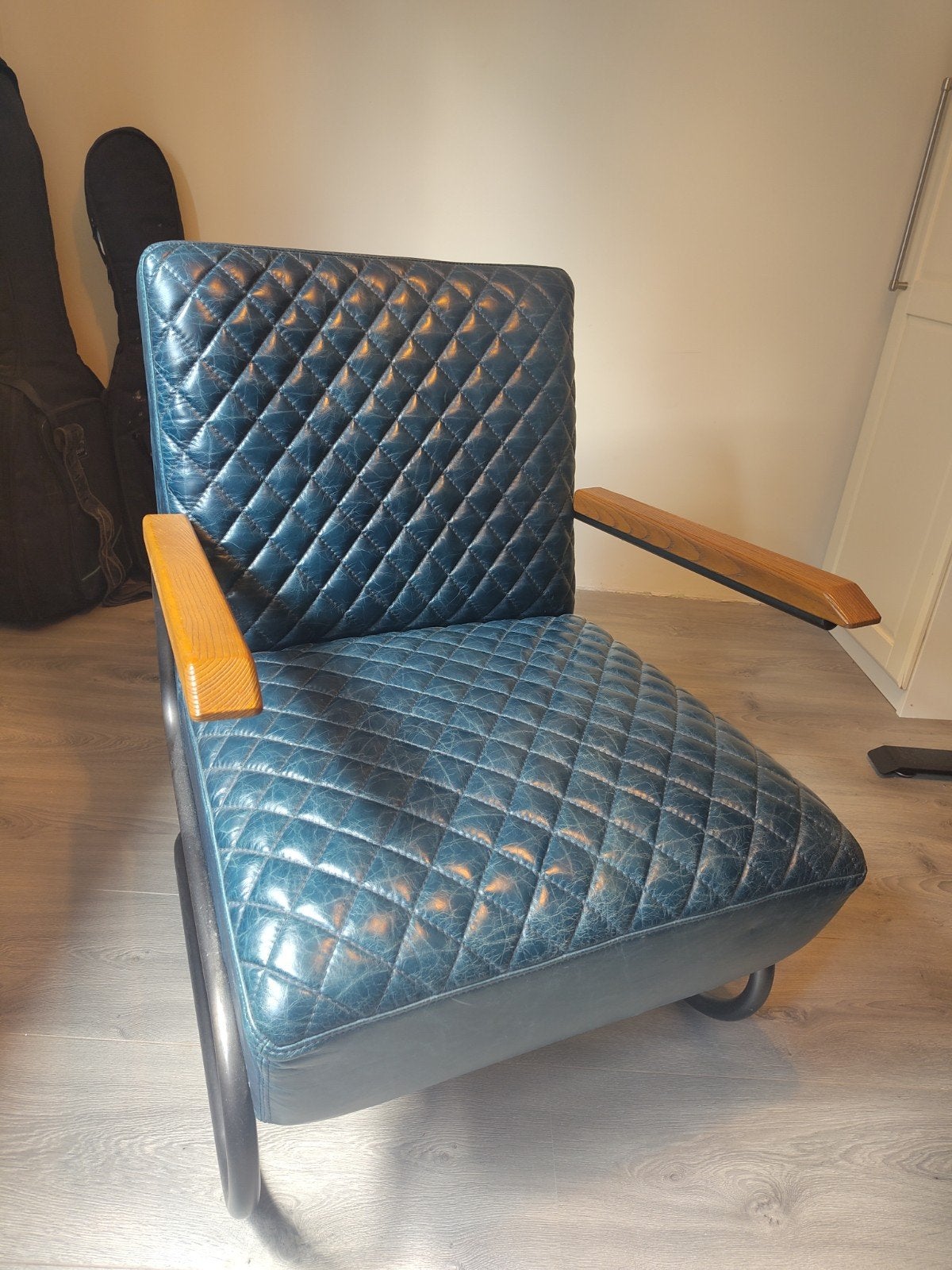 Fauteuil blauw, Huis en Inrichting, Fauteuils, Ophalen, Zo goed als nieuw, Leer, 50 tot 75 cm