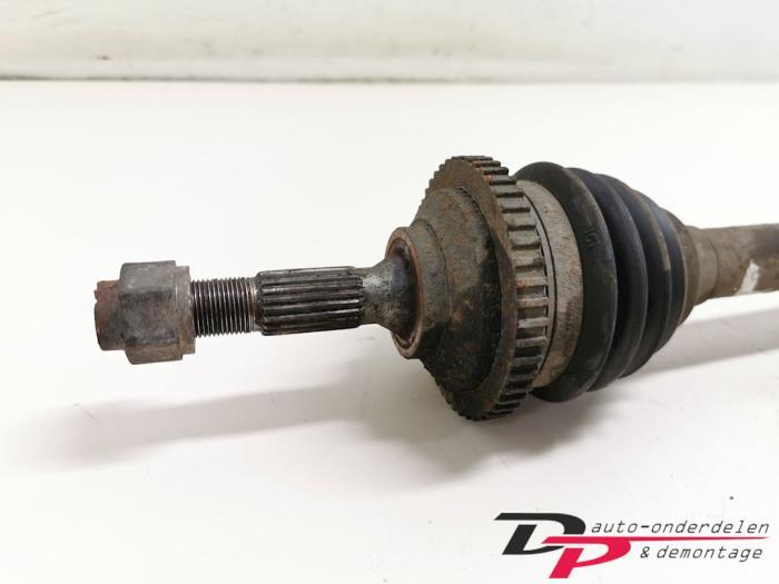 Aandrijfas links-voor van een Peugeot 206, Auto-onderdelen, Gebruikt, -, -, Ophalen of Verzenden