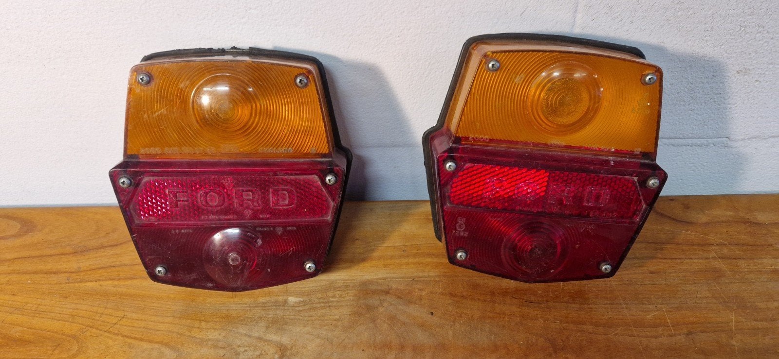 Ford Transit MK1 achterlichten, Auto-onderdelen, Gebruikt, Ford England, Onbekend, Ophalen of Verzenden