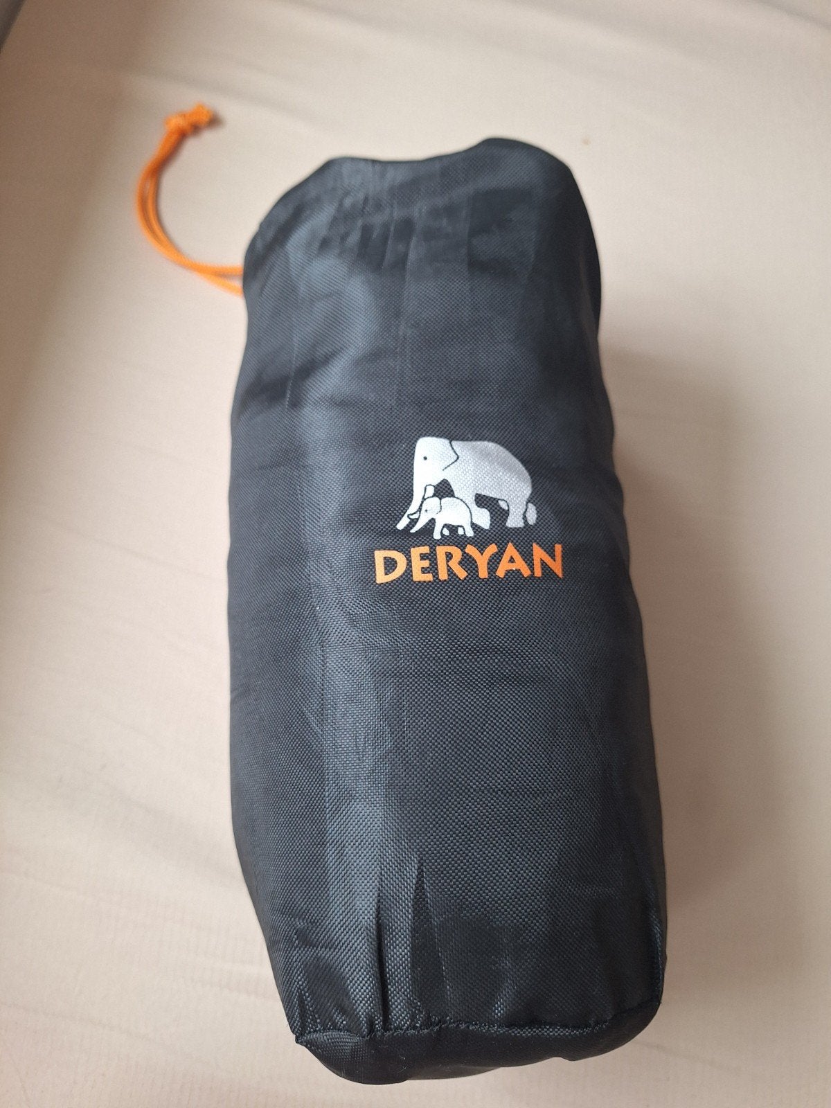 Deryan Airtraveller: Compact en Comfortabel Reisbedje, Ophalen of Verzenden, Zo goed als nieuw