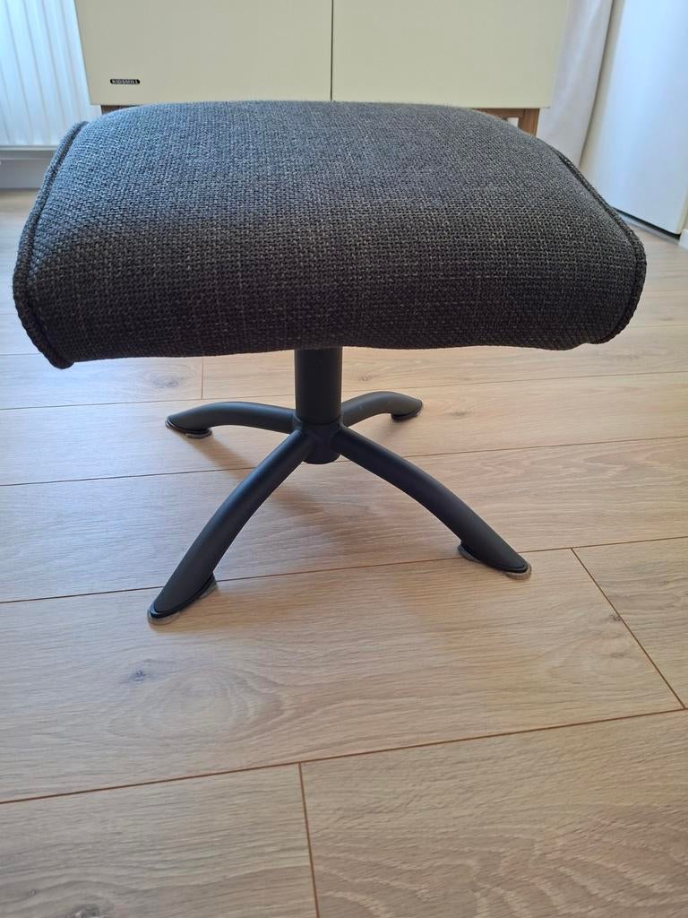 Voetenbankje grijs, Ophalen, Zo goed als nieuw, Rechthoekig, Minder dan 50 cm