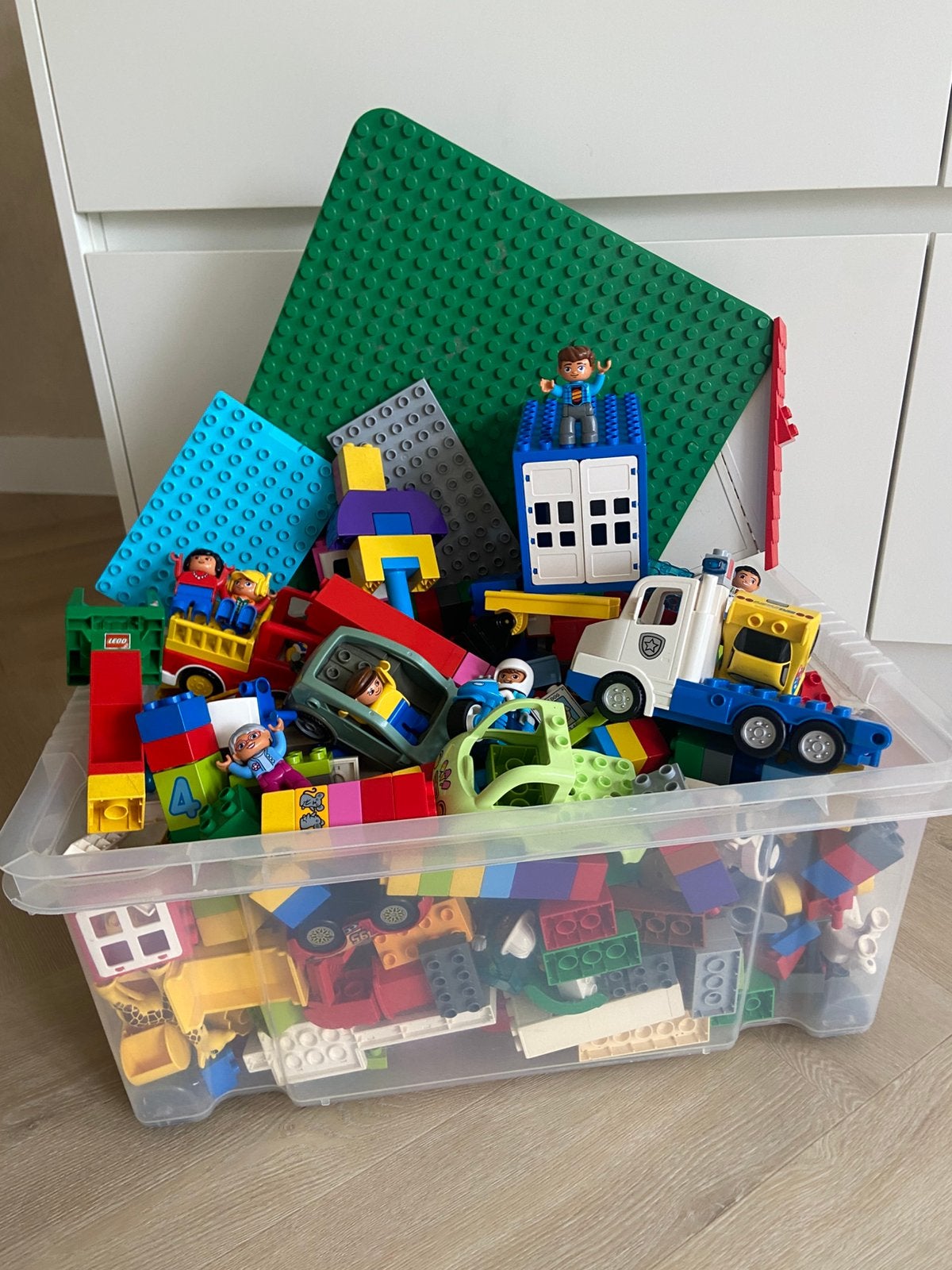 Duplo grote kist , duplo set, Kinderen en Baby's, Speelgoed | Bouwstenen, Ophalen, Gebruikt