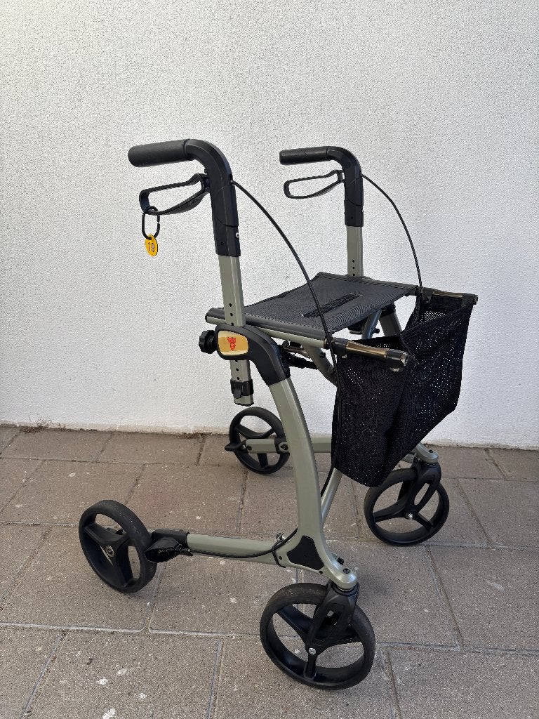 Nr 19... Elephantje rollator met tasje + GARANTIE, Ophalen, Gebruikt, ., Elephantje