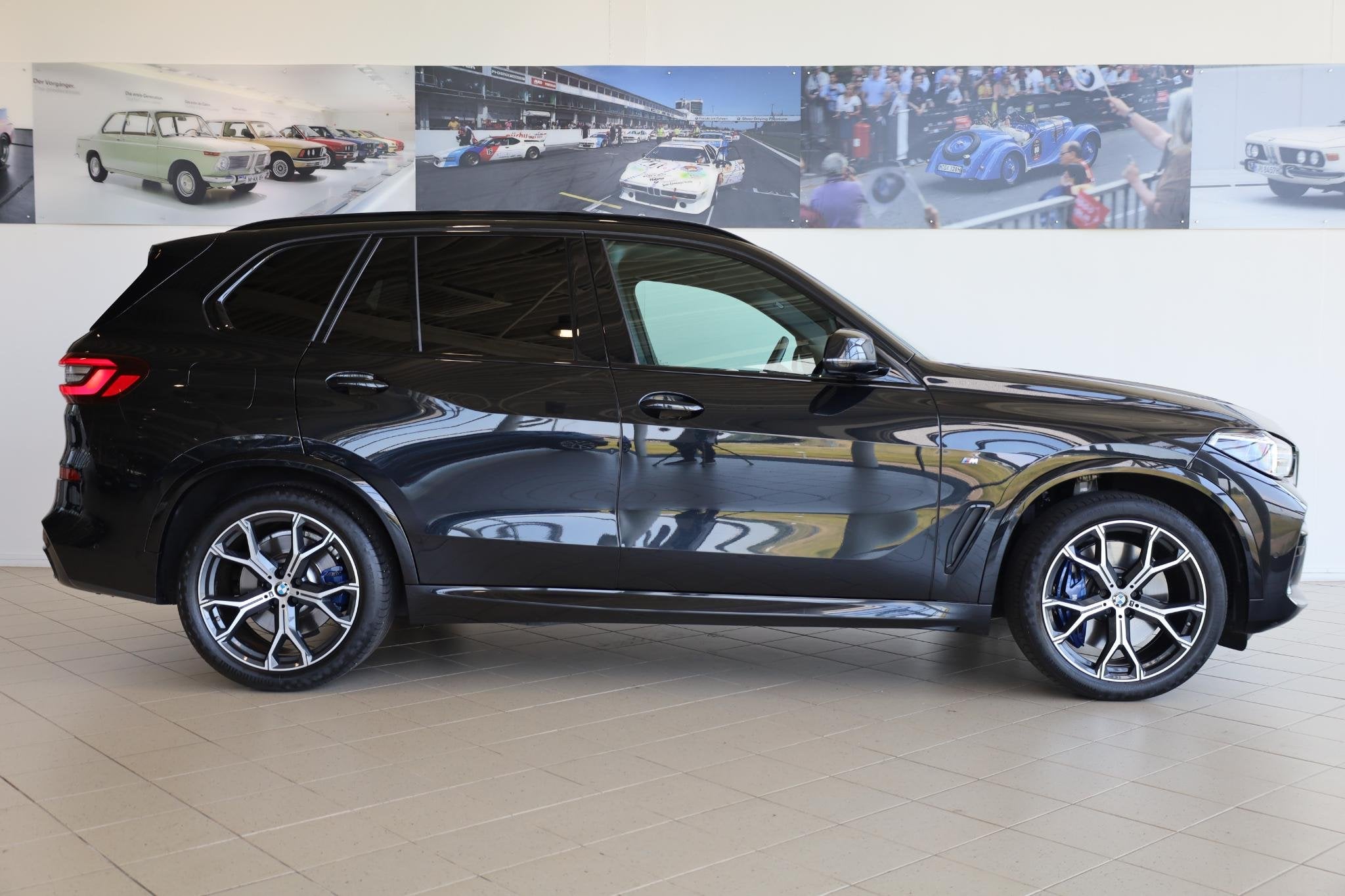 BMW X5 xDrive40i M Sportpakket | Elektr. Trekhaak | Panorama, Auto's, Stof, Gebruikt, Met garantie (alle), 129 €/maand
