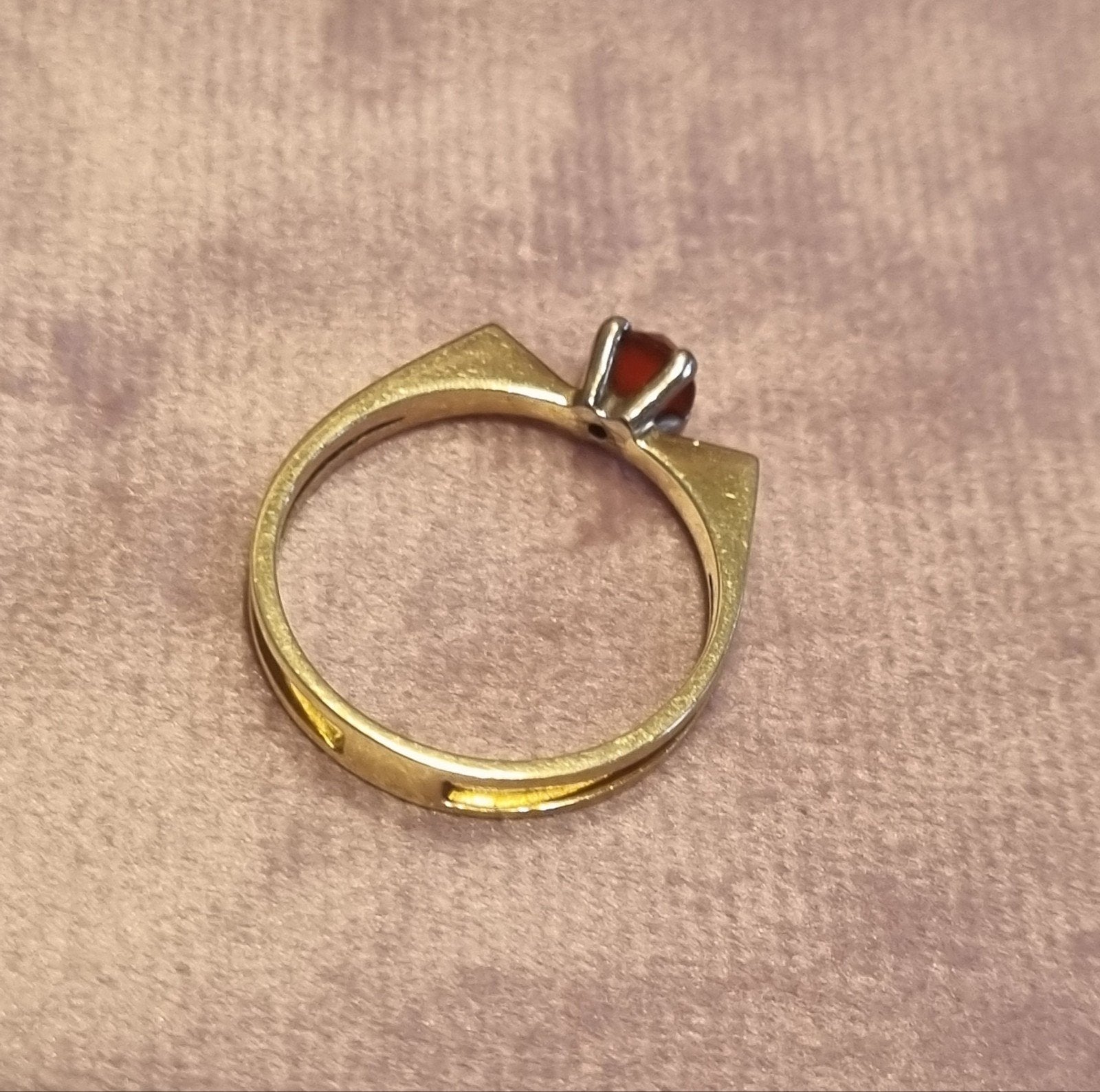 vintage gouden ring Carneool, Sieraden, Tassen en Uiterlijk, 18 tot 19, Ophalen of Verzenden, Zo goed als nieuw, Dame