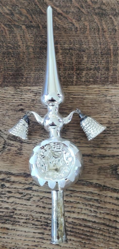 Oude piek met zijarmen en twee klokjes, Diversen, Kerst, Ophalen of Verzenden