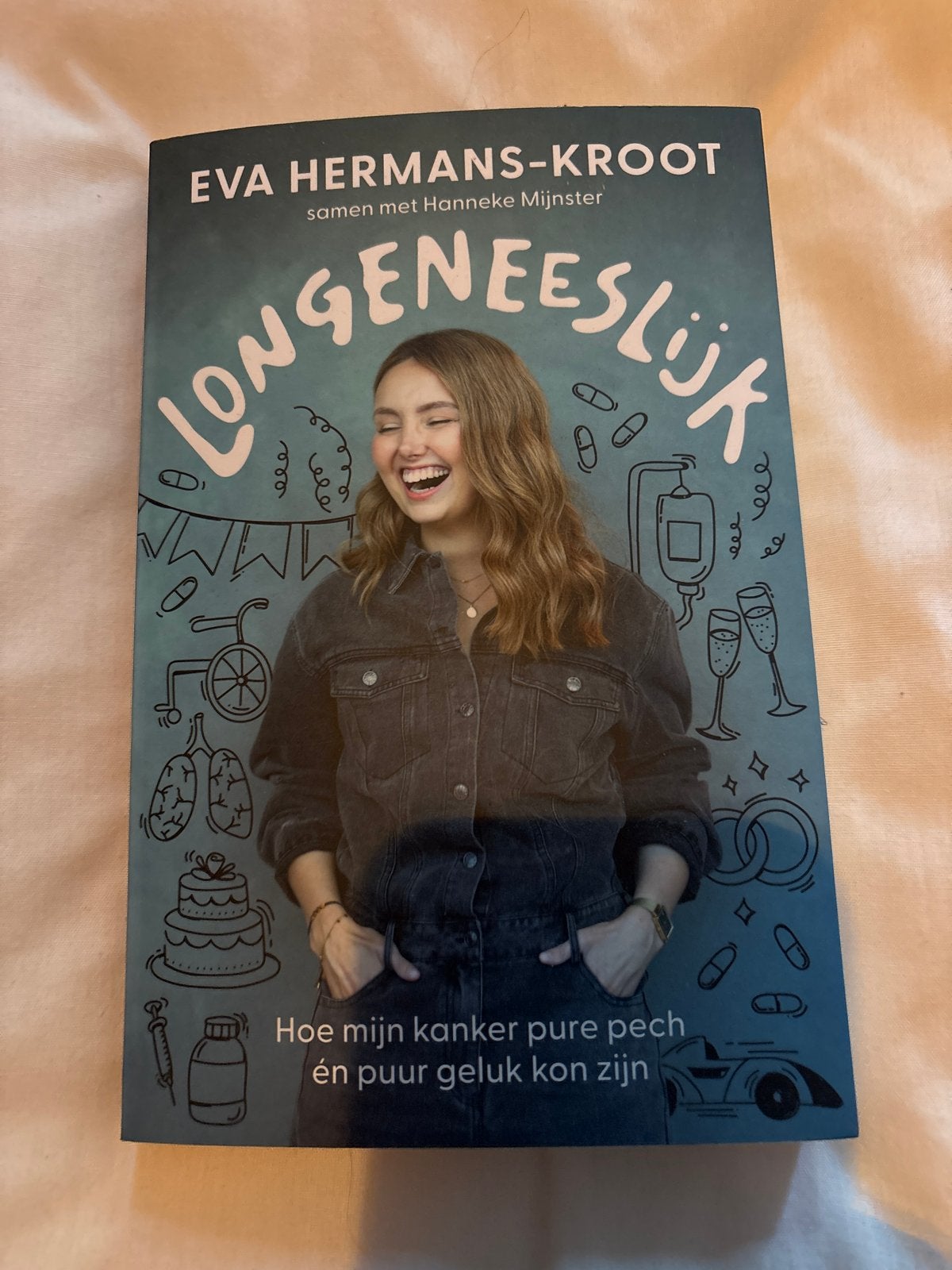 Longeneeslijk - Eva Hermans-Kroot (Gesigneerd), Ophalen of Verzenden, Zo goed als nieuw, Overige