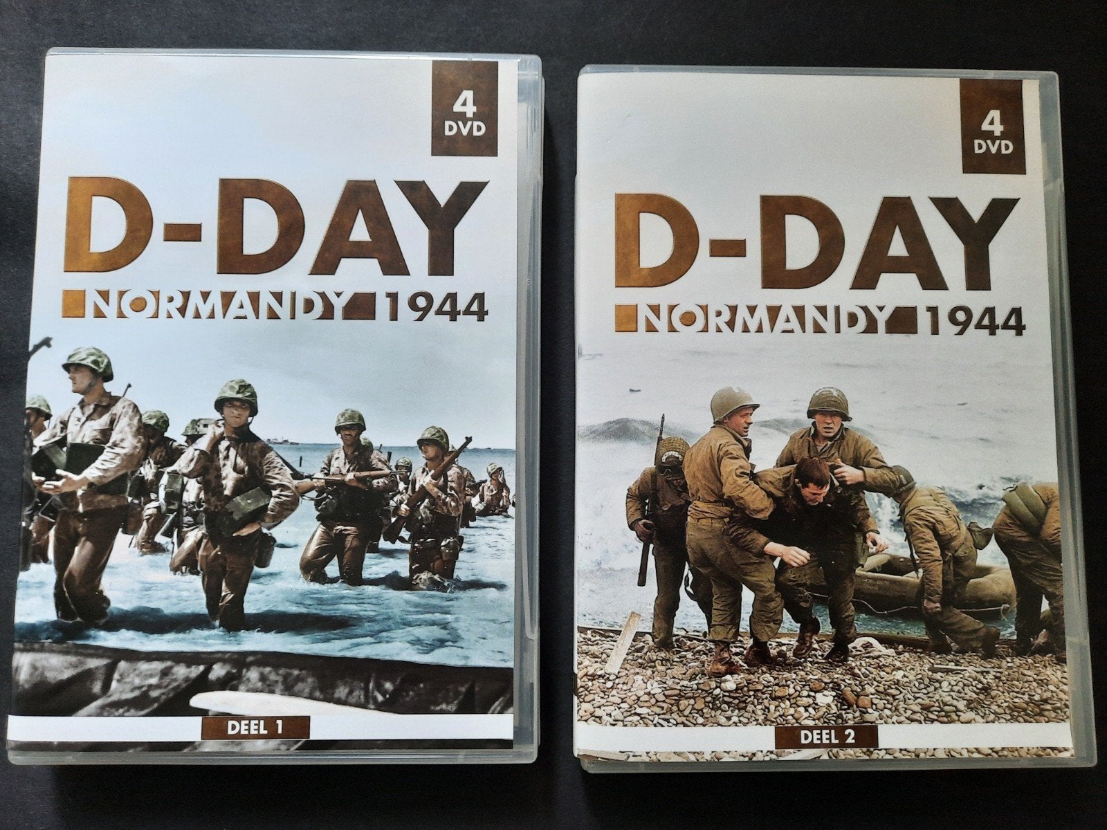 2 x dvd box  D-DAY Normandy 1944  ( 8 x dvd ), Alle leeftijden, Ophalen of Verzenden, Zo goed als nieuw, Oorlog of Misdaad