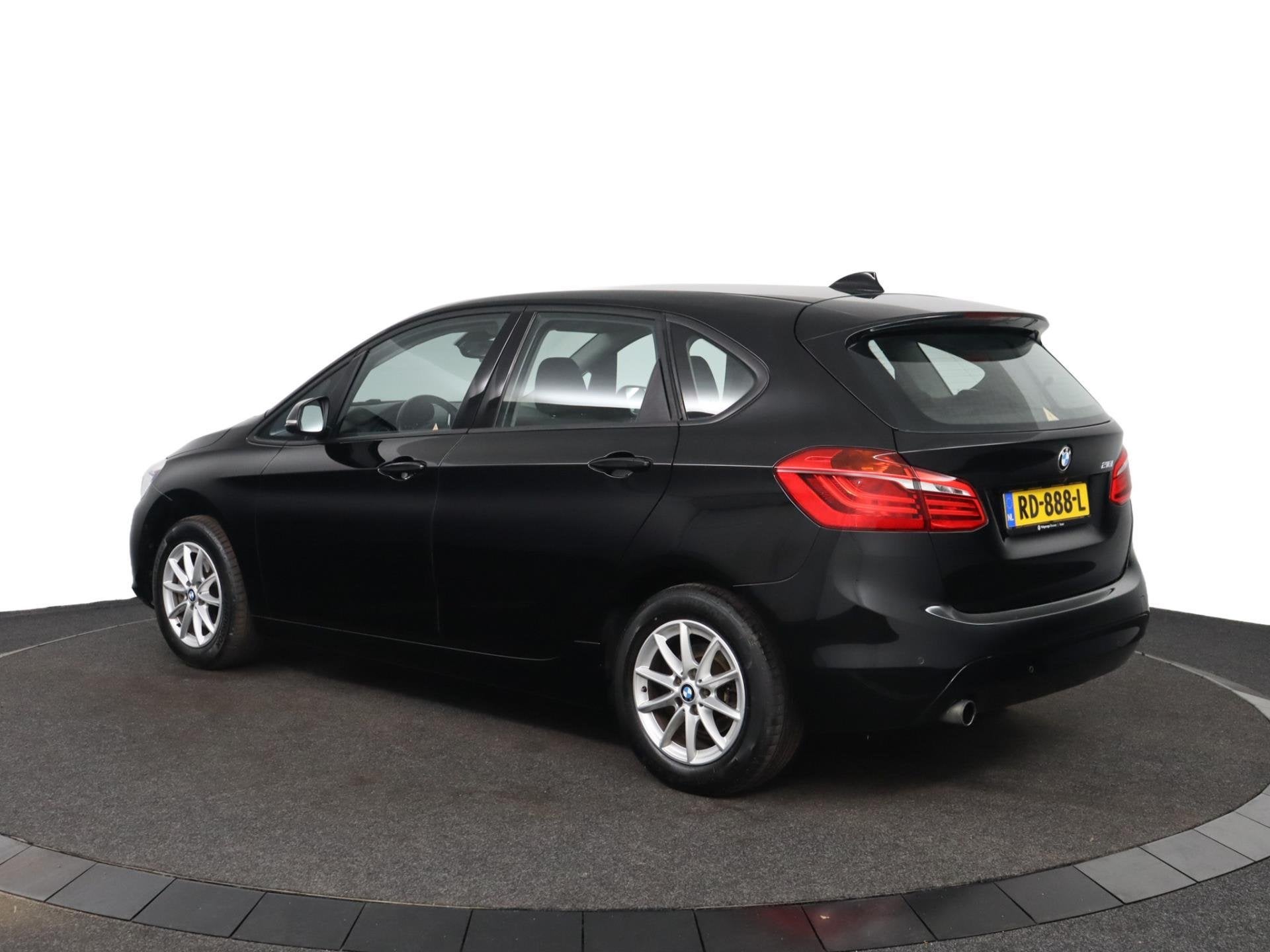 BMW 2 Serie Active Tourer 218i Corporate Executive | NAP | A, Auto's, 1345 kg, Gebruikt, Euro 6, Zwart