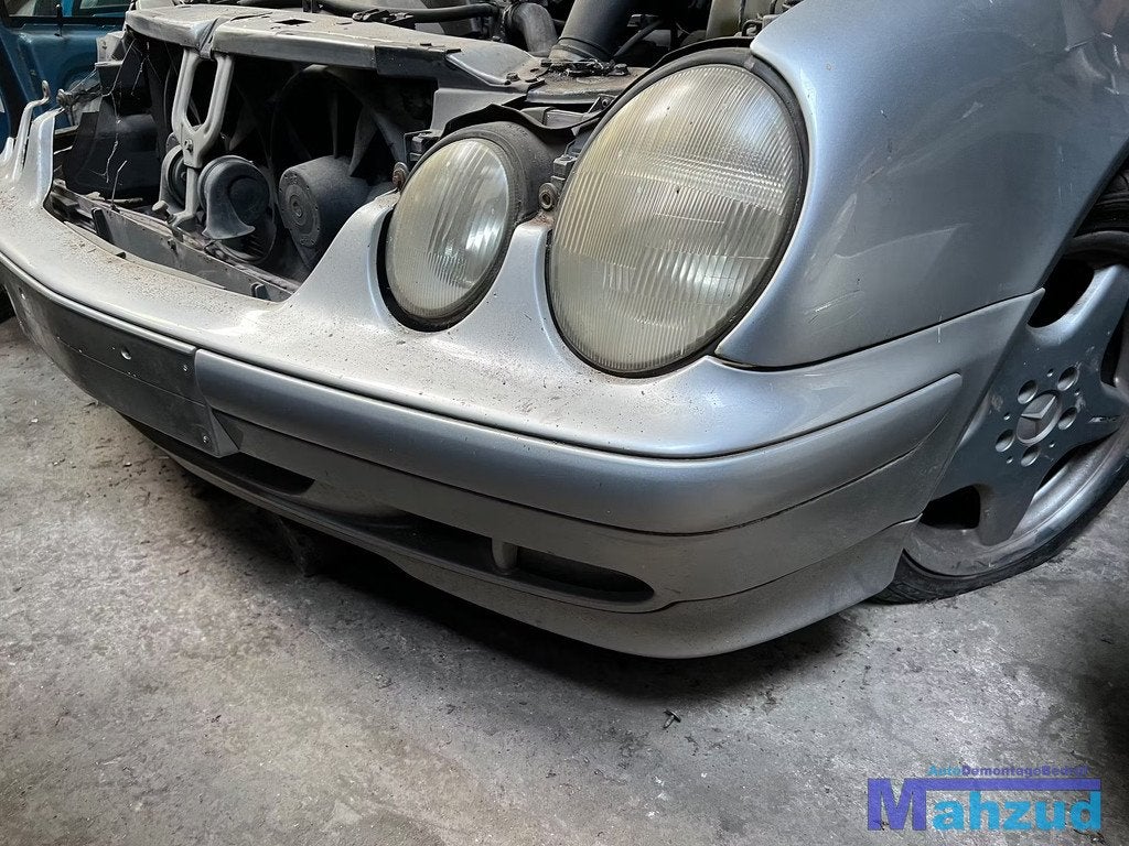 MERCEDES CLK W208 Zilver 744 voorbumper 1998-2002, Gebruikt, Mercedes-Benz AG, Voor, Mercedes-Benz