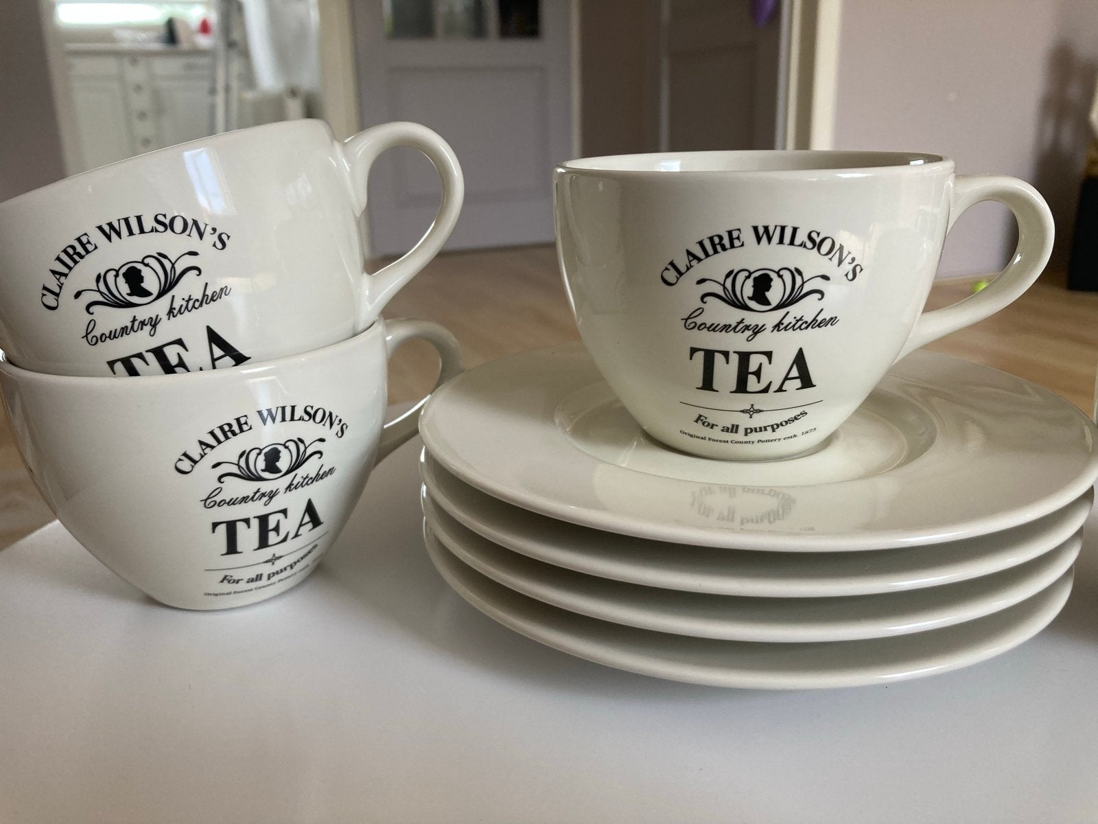 Claire Wilson's Country Kitchen Thee Kop en Schotel  4 stuks, Ophalen, Gebruikt, Overige merken, Keramiek