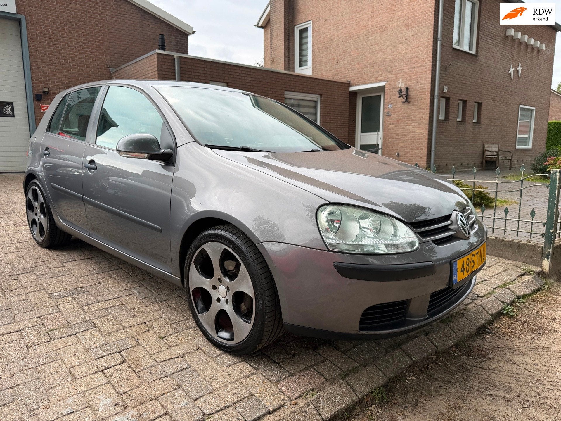 Volkswagen Golf 1.6 FSI Turijn *NIEUWE APK*, Auto's, Voorwielaandrijving, 1195 kg, Gebruikt, 4 cilinders