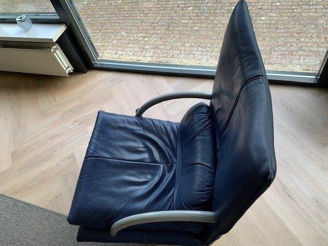 Rolf Benz leren fauteuil +hocker, Torino BMP, kleur blauw, Ophalen, Gebruikt, 75 tot 100 cm, Leer