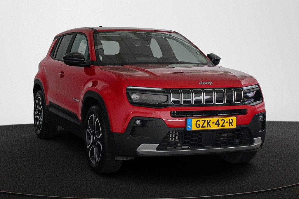 Jeep Avenger 1.2 Altitude Adaptieve Cruise Control Apple Car, Voorwielaandrijving, 101 pk, Gebruikt, 1199 cc