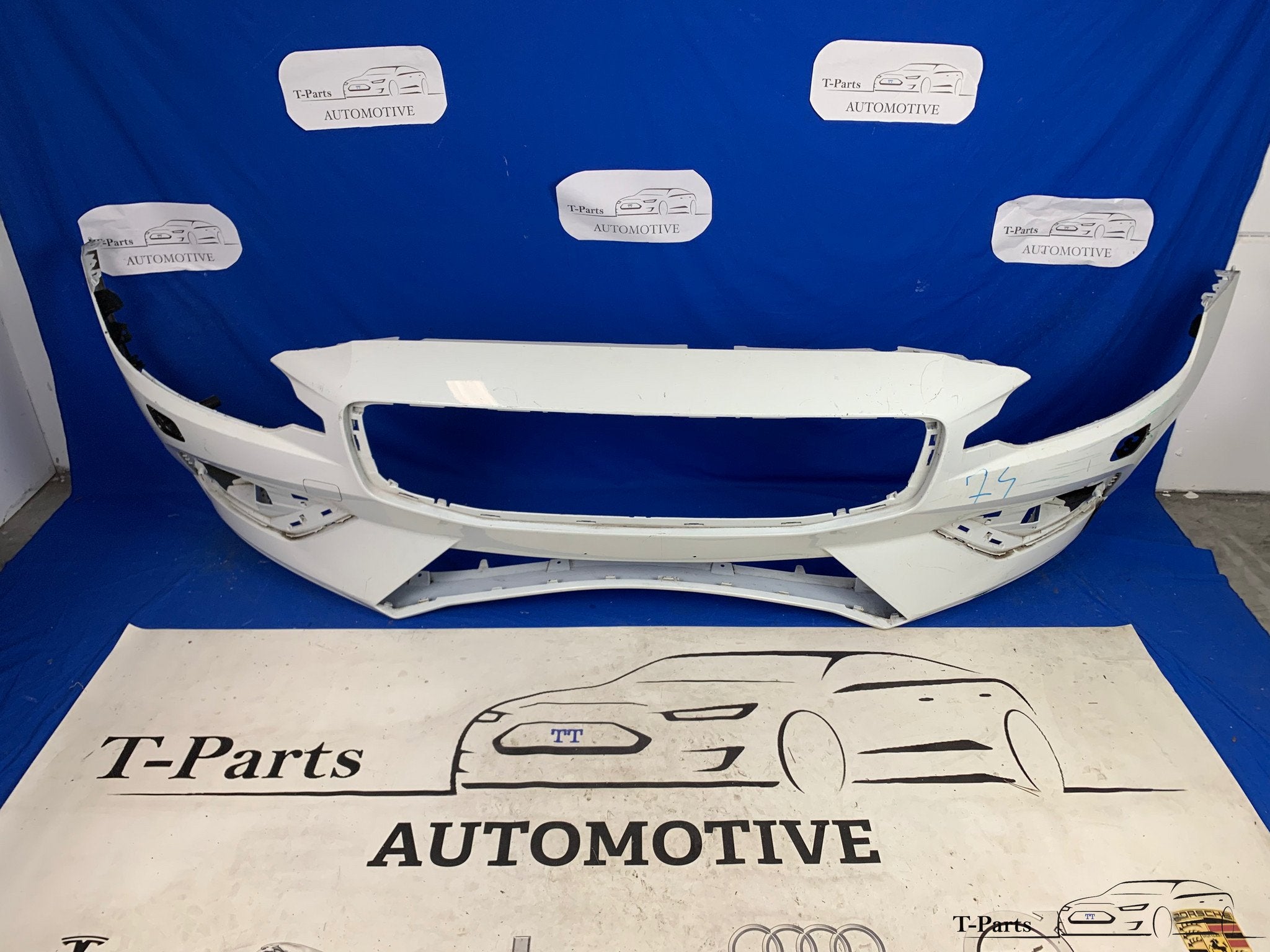 Volvo s60 V60 voorbumper origineel bumper, Info@fabrikant.eu, Ophalen of Verzenden, Volvo, Bumper