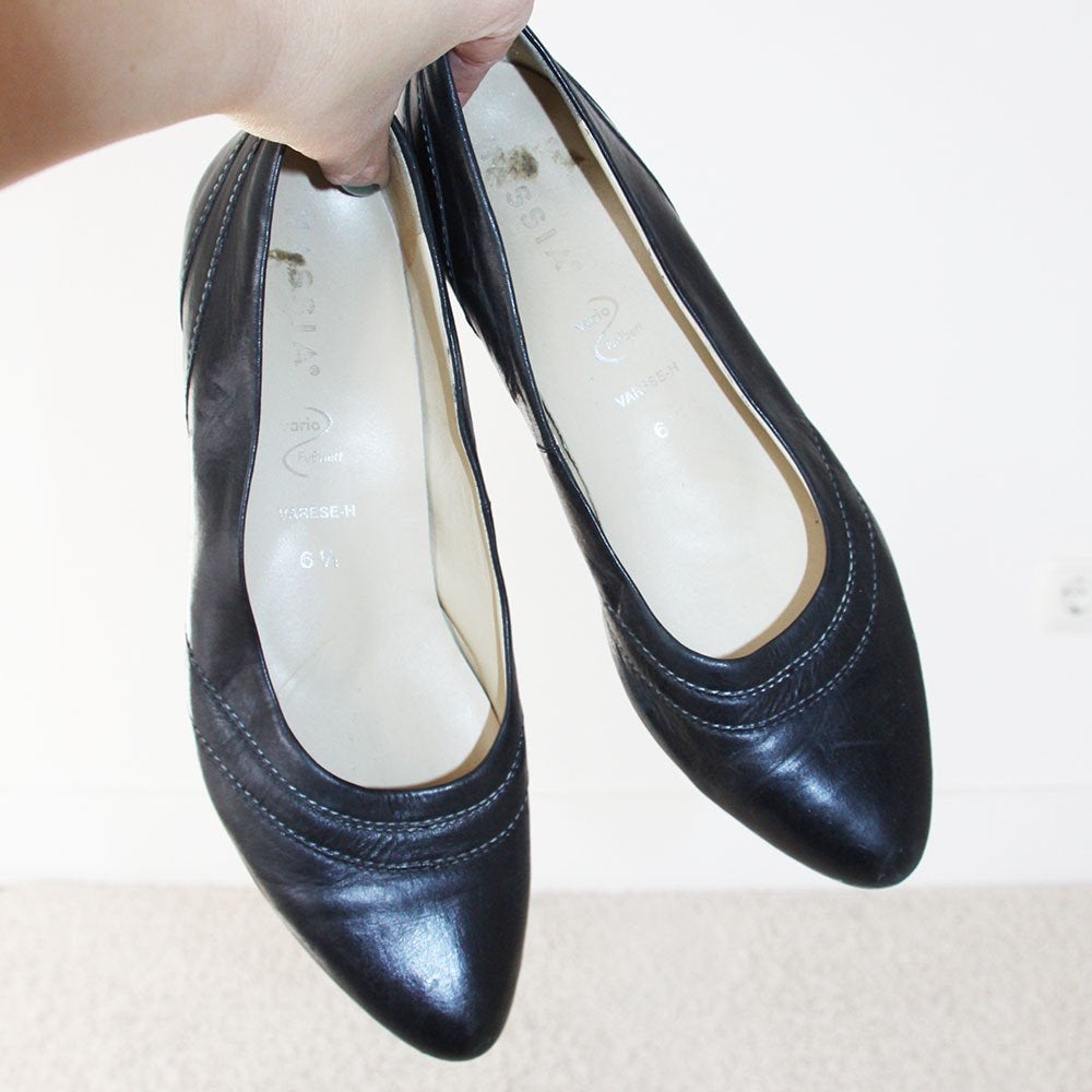Zeer Mooie Leren Hassia Pumps - s8 (Maat 6½/40) € 50,-, Hassia, Pumps, Zwart, Ophalen of Verzenden