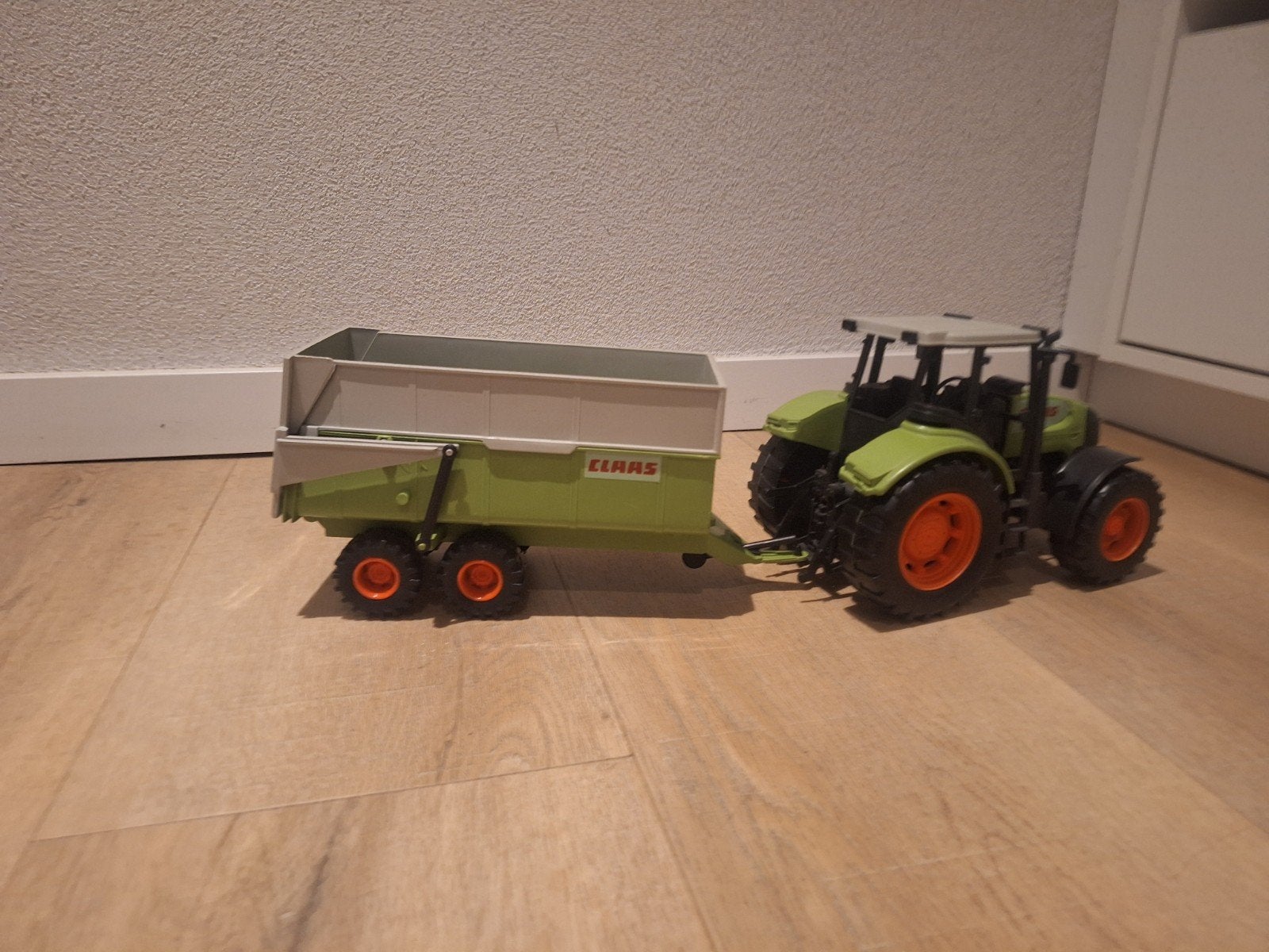 Claas tractor met kar van Dicky Toys, Ophalen, Zo goed als nieuw