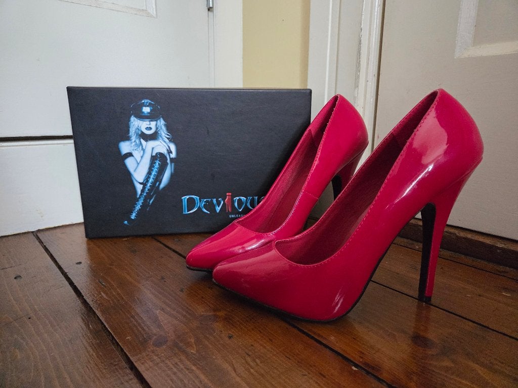 Sexy pumps hakken Devious Pleaser Domina-420 maat 40, Kleding | Dames, Pumps, Pleaser / Devious, Ophalen of Verzenden, Zo goed als nieuw