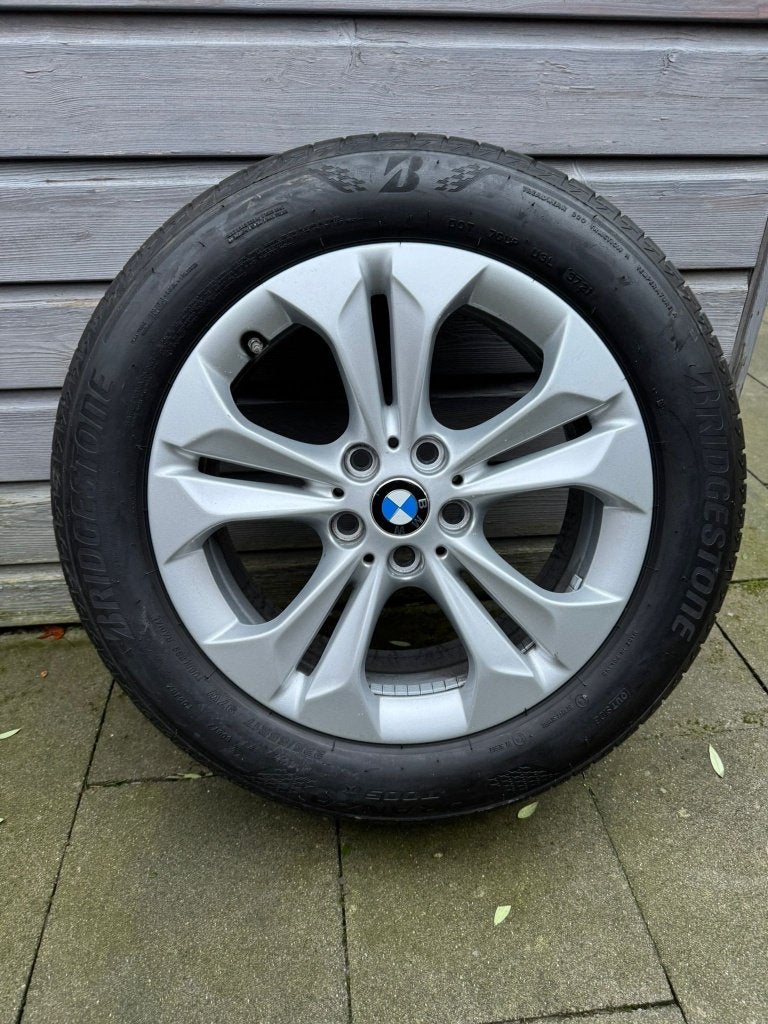Originele BMW X1/X2 F48/F39 velgen met Bridgestone banden, Ophalen, Gebruikt, Banden en Velgen, 17 inch
