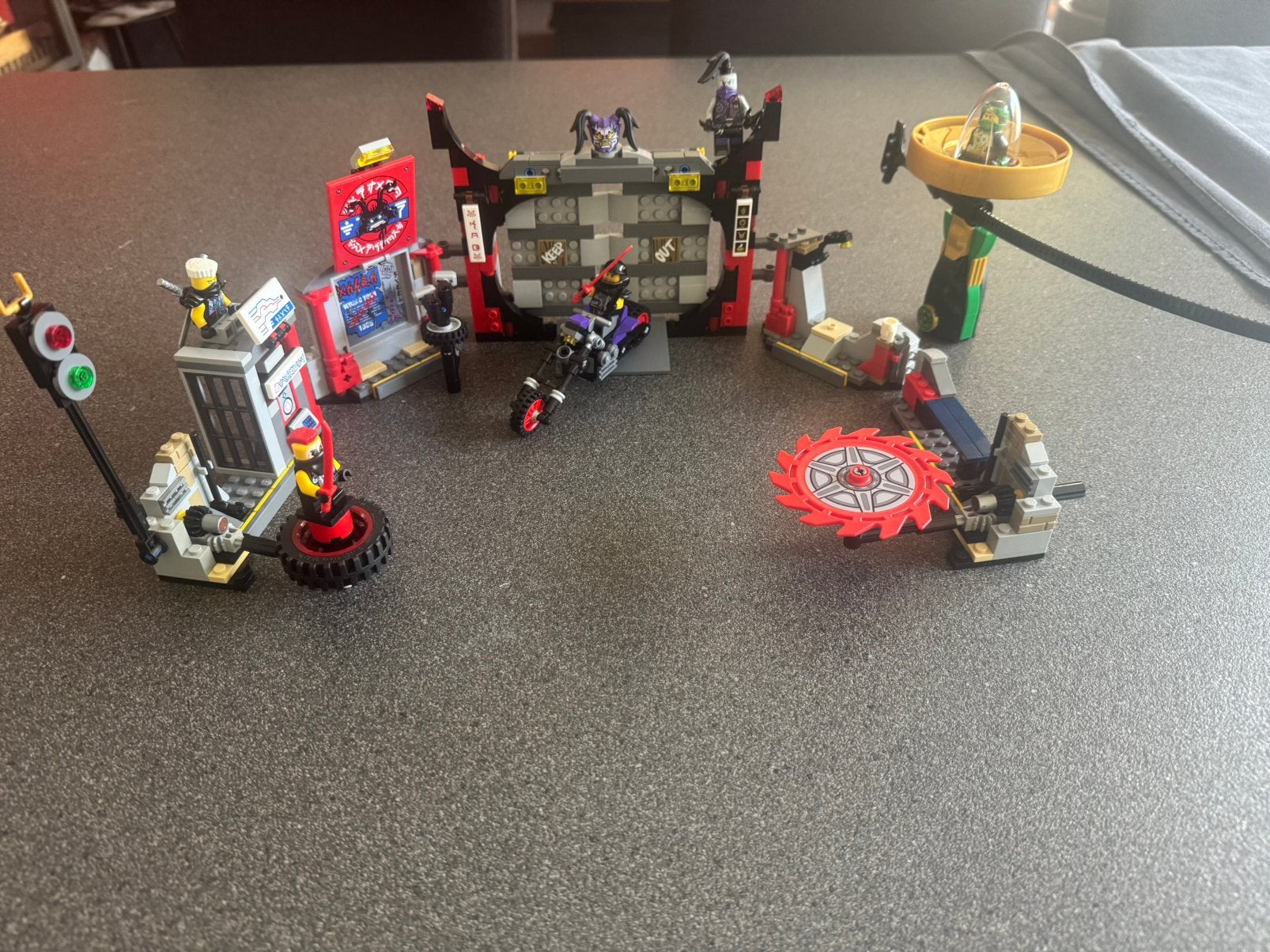 Lego 70640 S.O.G. Hoofdkwartier, Kinderen en Baby's, Lego, Ophalen of Verzenden, Zo goed als nieuw, Inclusief instructies