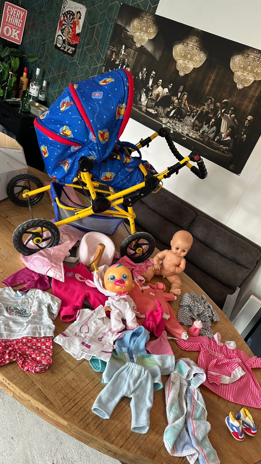 Poppenwagen, poppen en accecoires, Ophalen, Zo goed als nieuw, Babypop