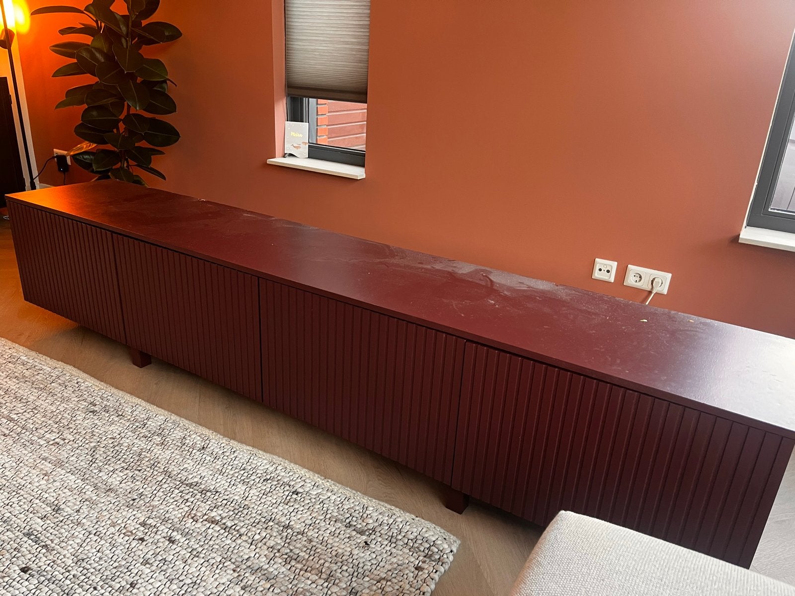 IKEA Besta TV meubel 240cm - Bordeauxrood DIY, Gebruikt, Ophalen of Verzenden, 200 cm of meer, Minder dan 100 cm