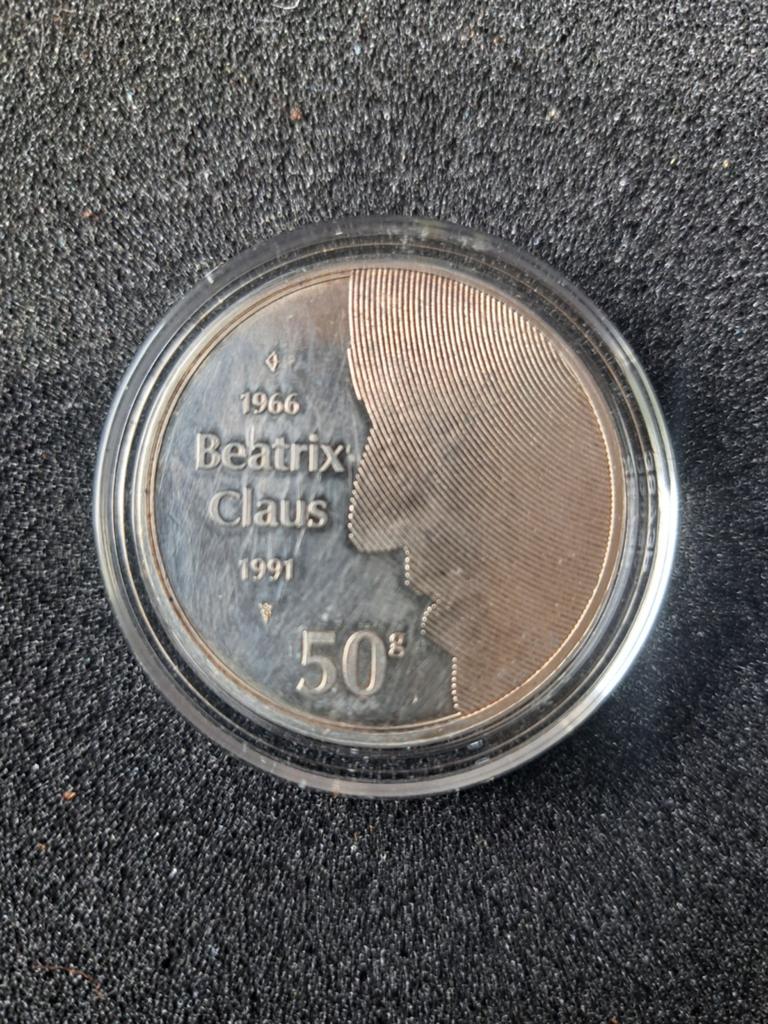 Zilveren 50 Gulden Munt Beatrix Claus 1966-1991, Koningin Beatrix, Ophalen of Verzenden, Losse munt, Geboorte of Huwelijk