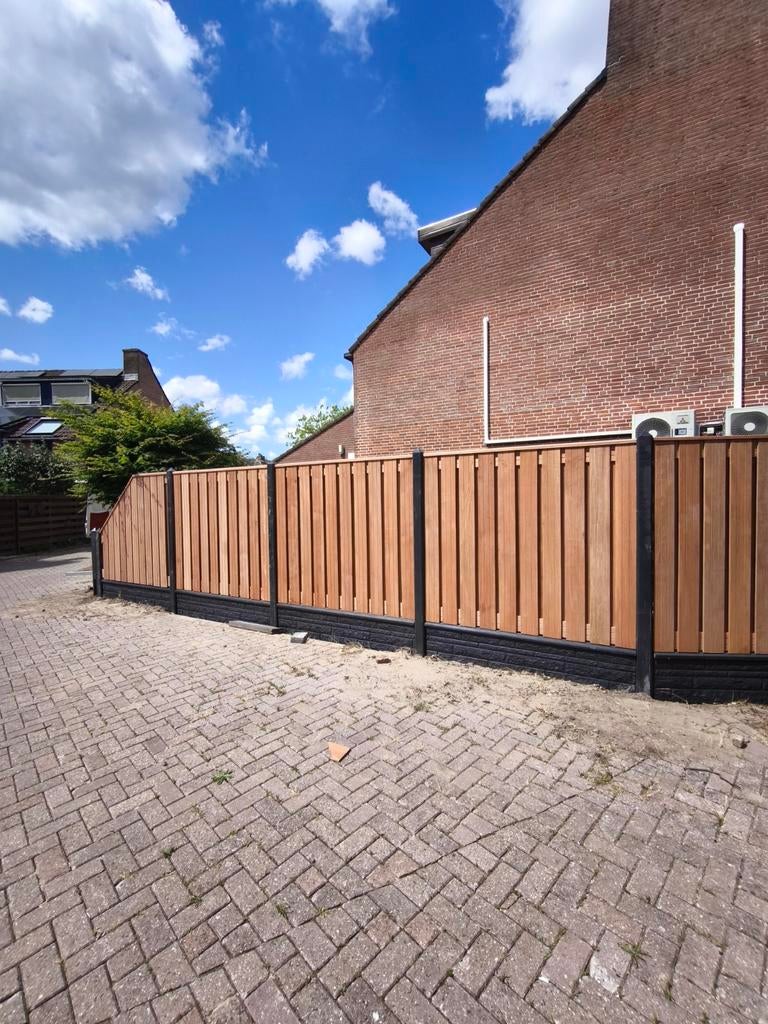 Hardhouten schutting met betonpalen, 1 tot 2 meter, Minder dan 3 meter, Nieuw, Ophalen of Verzenden