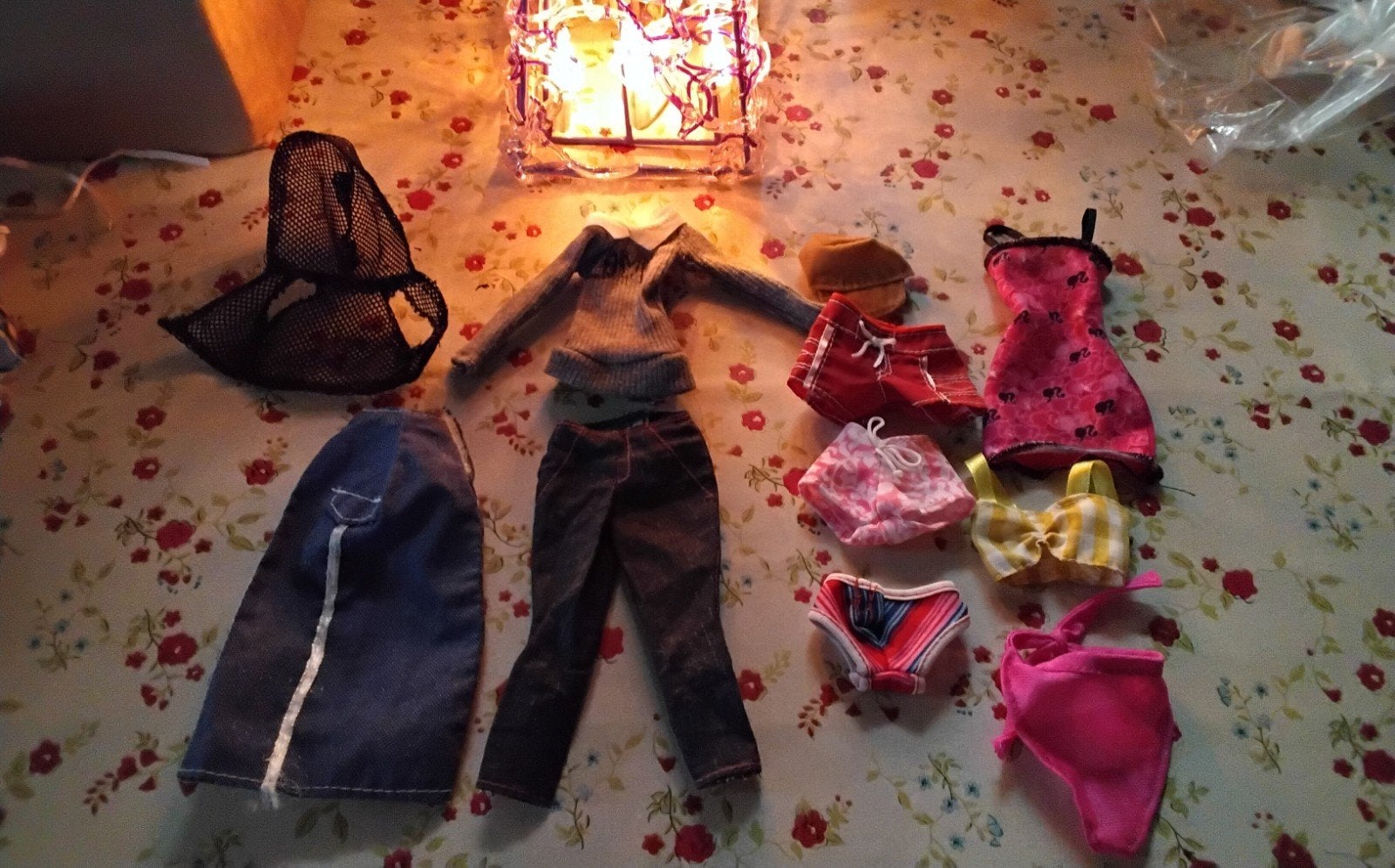 Barbie kledingpakket - diverse outfits en accessoires, Ophalen of Verzenden