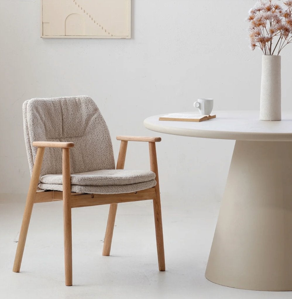 DÉJA Eetkamerstoel Amelie Taupe Eiken | Van €209 p stuk, nu, DÉJA Living, Bruin, Nieuw, Ophalen of Verzenden