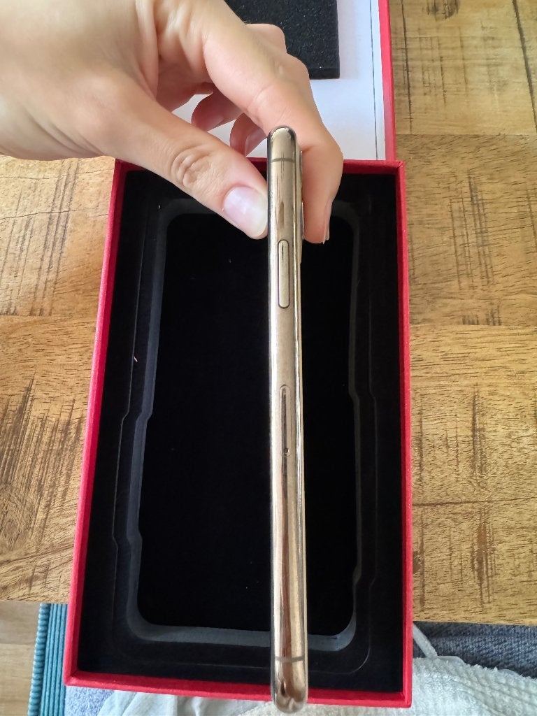 Apple iPhone 11 Pro Goud, Ophalen of Verzenden, 64 GB, 84 %, Zonder simlock