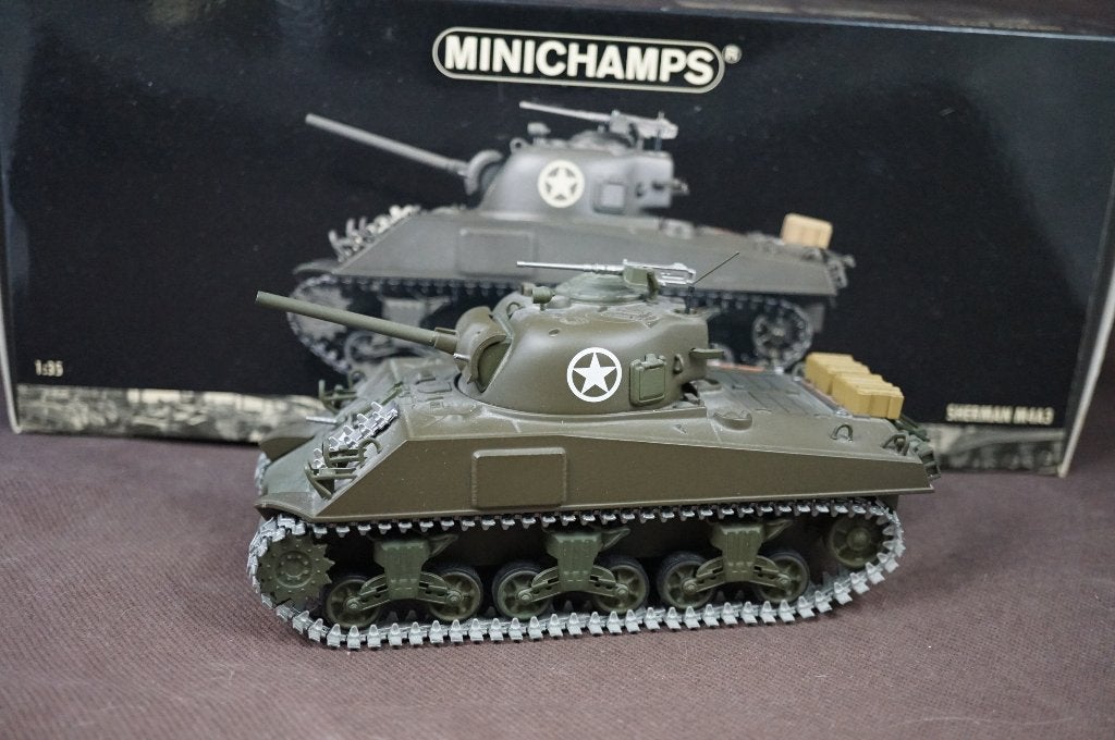 Minichamps Sherman tank - 1/35 - TOP, Verzamelen, Militaria | Tweede Wereldoorlog, Ophalen of Verzenden, Duitsland, Foto of Poster