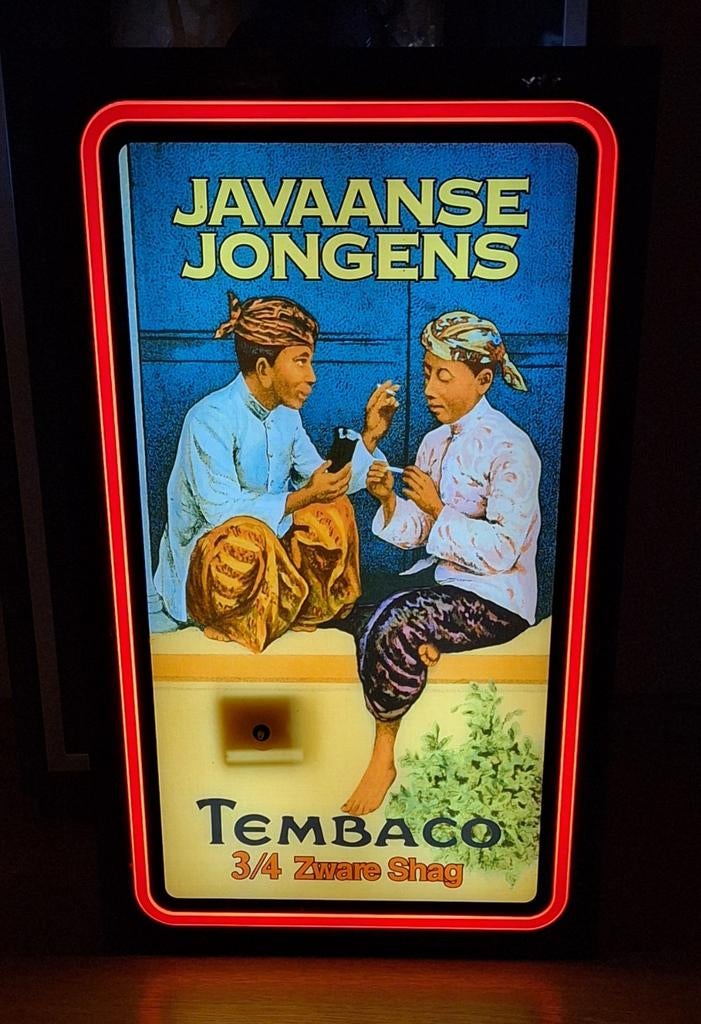 Vintage Javaanse Jongens Tembaco Lichtbak Reclamebord, Verzamelen, Ophalen, Gebruikt, Lichtbak of (neon) lamp