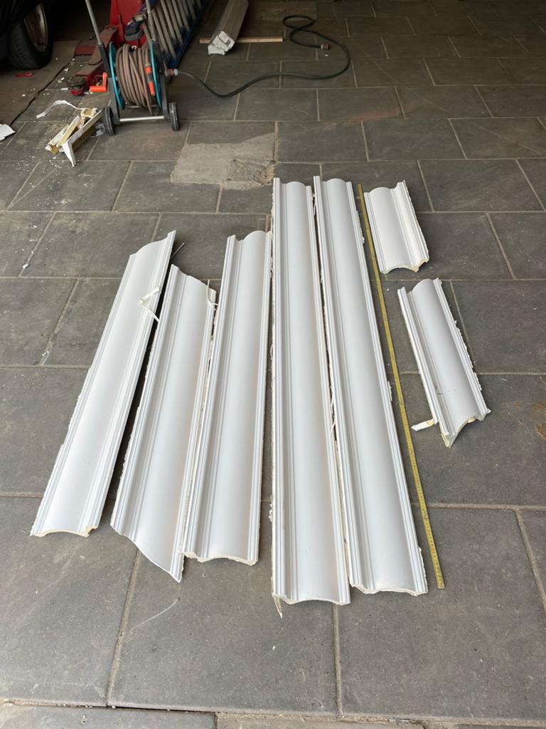Aantal meters sierlijst, Ophalen, Overige materialen, Gebruikt, 150 tot 200 cm