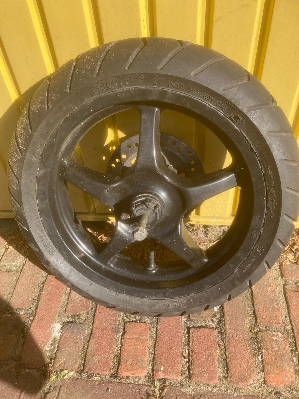Aerox voorwiel te ruil voor modelbouw auto/boot/stoommodelle, Ophalen of Verzenden, Gebruikt, Overige typen, Yamaha