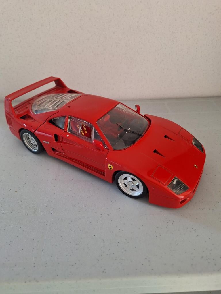 Ferrari F 40 1:18 Hotwheels 1999, Ophalen of Verzenden, Zo goed als nieuw, Hot Wheels