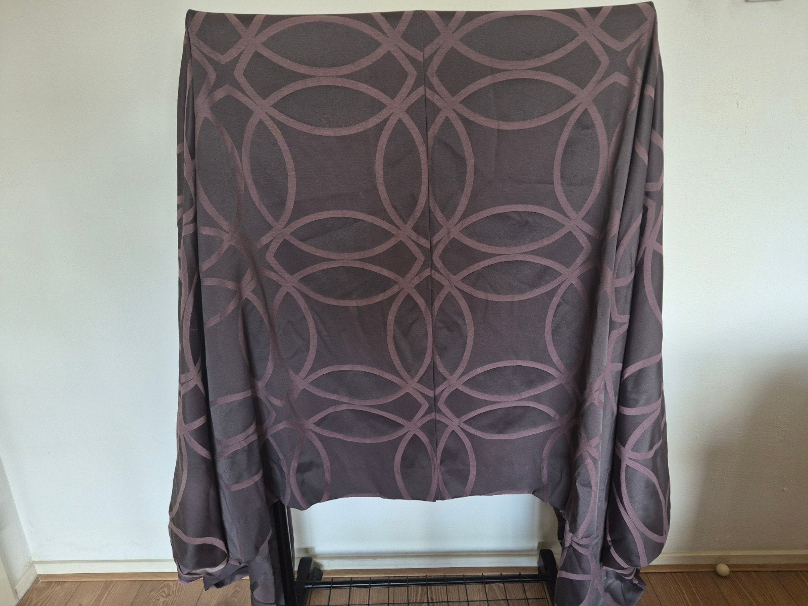 2 Gordijnen - 165x210 cm - Bruin met patroon, Ophalen of Verzenden, Gebruikt, Bruin, Gordijn