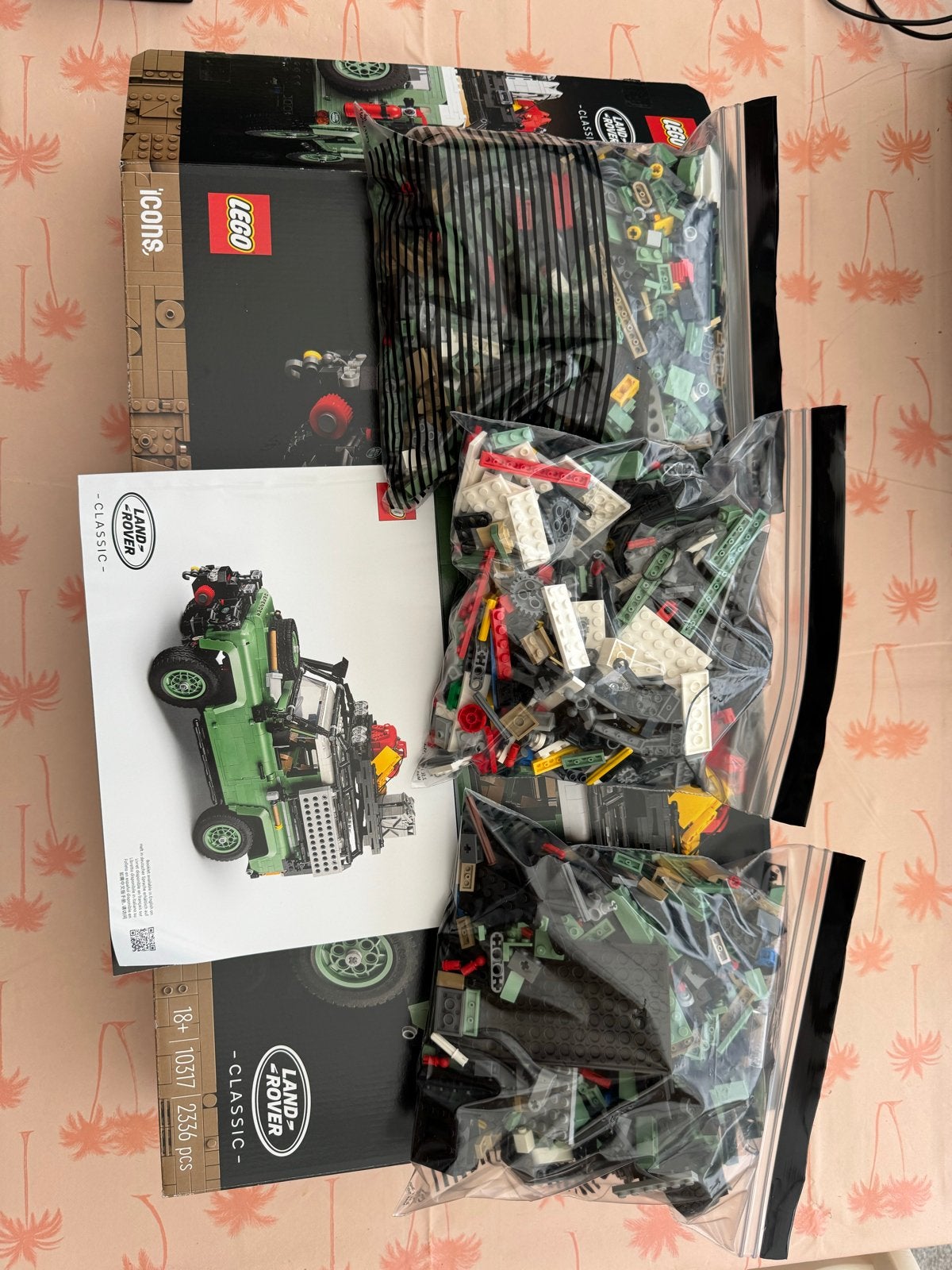 LEGO Icons Land Rover Classic Defender 10317, Kinderen en Baby's, Speelgoed | Duplo en Lego, Lego, Ophalen of Verzenden, Zo goed als nieuw