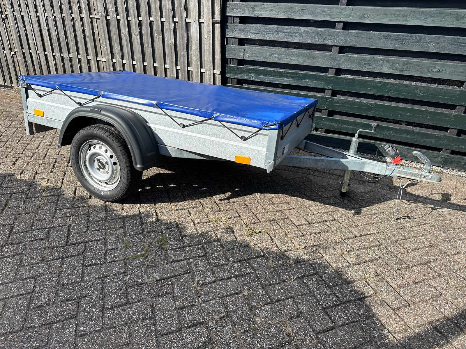 Blyss aanhangwagen met dekzeil, Ophalen, Zo goed als nieuw
