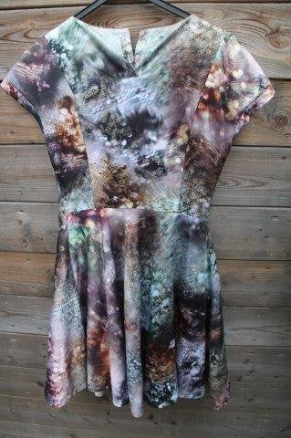 Jurk gekleurd Ted Baker mt 4 (S) Vaste prijs, Overige kleuren, Ophalen of Verzenden, Zo goed als nieuw, Knielengte