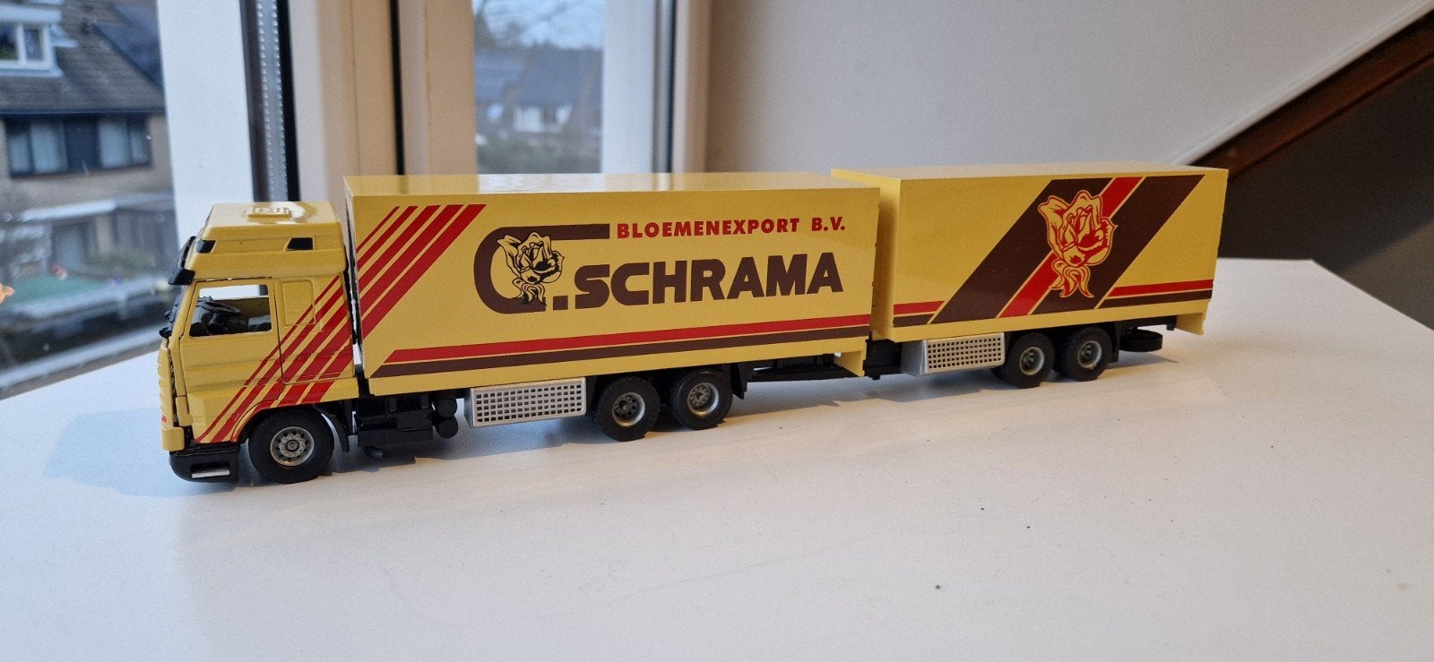 Tekno schrama, Hobby en Vrije tijd, Modelauto's | 1:50, Ophalen of Verzenden, Zo goed als nieuw, Bus of Vrachtwagen, Tekno