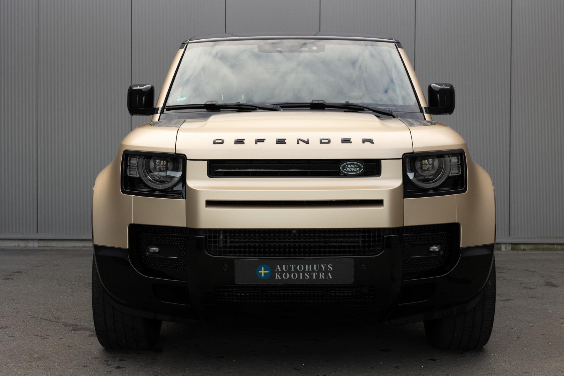 Land Rover | Defender 3.0 D250 110 MHEV SE | Luchtvering | G, Auto's, Automaat, 249 pk, Gebruikt, Zwart