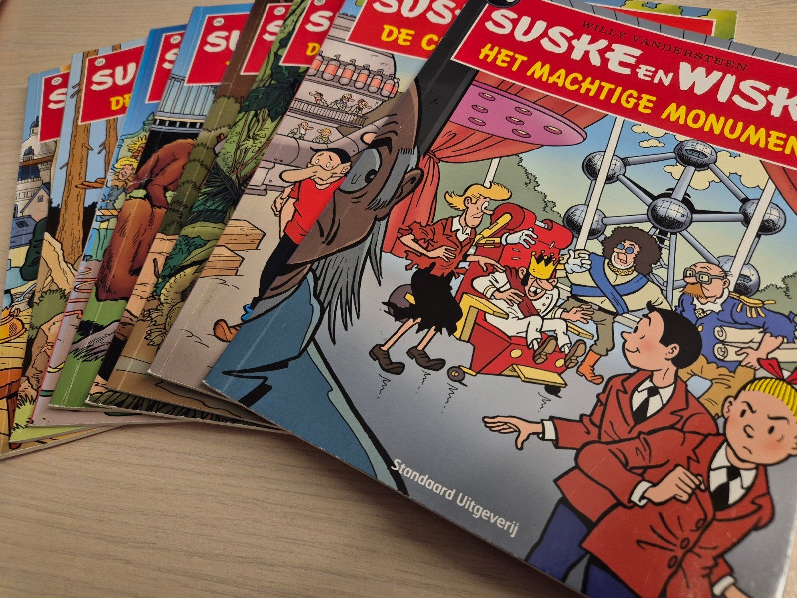 8 stuks Suske en Wiske 223 tot 300 in mooie staat zijnde uit, Boeken, Stripboeken, Meerdere stripboeken, Ophalen of Verzenden