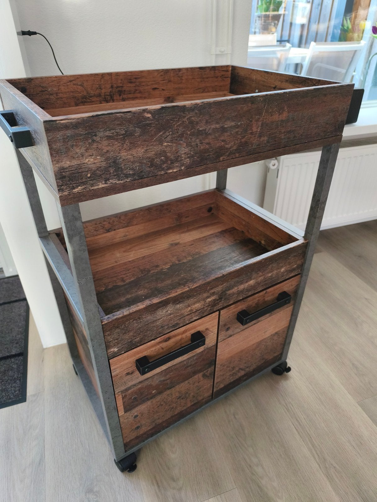 Te koop, mooi zgan wandkastje/bijzet-kastje/tafel., Ophalen, Met deur(en), Zo goed als nieuw, Minder dan 150 cm