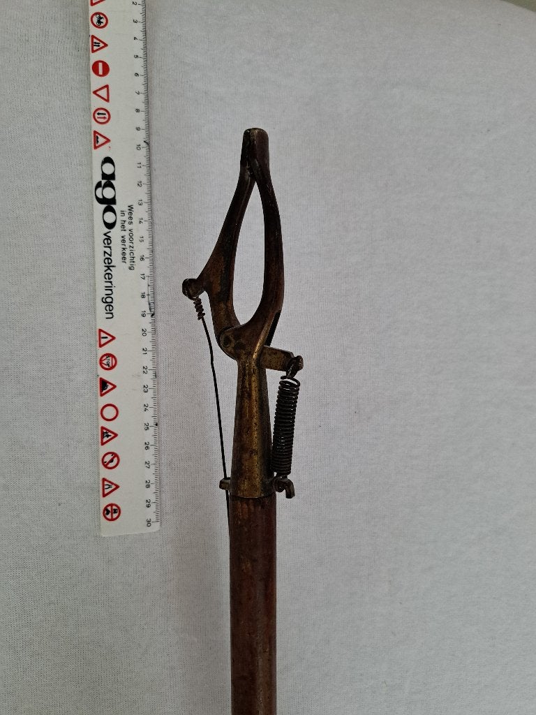 Antieke grijpstok. Is werkend. 1Mtr50. Euro 50,00, Ophalen