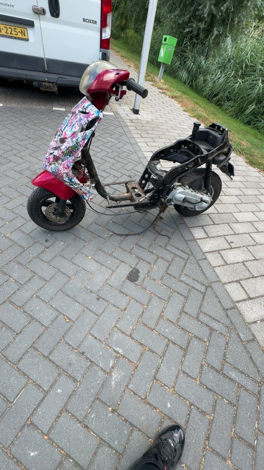 Zip 2t 50 cc 2014, Fietsen en Brommers, Ophalen, Zo goed als nieuw